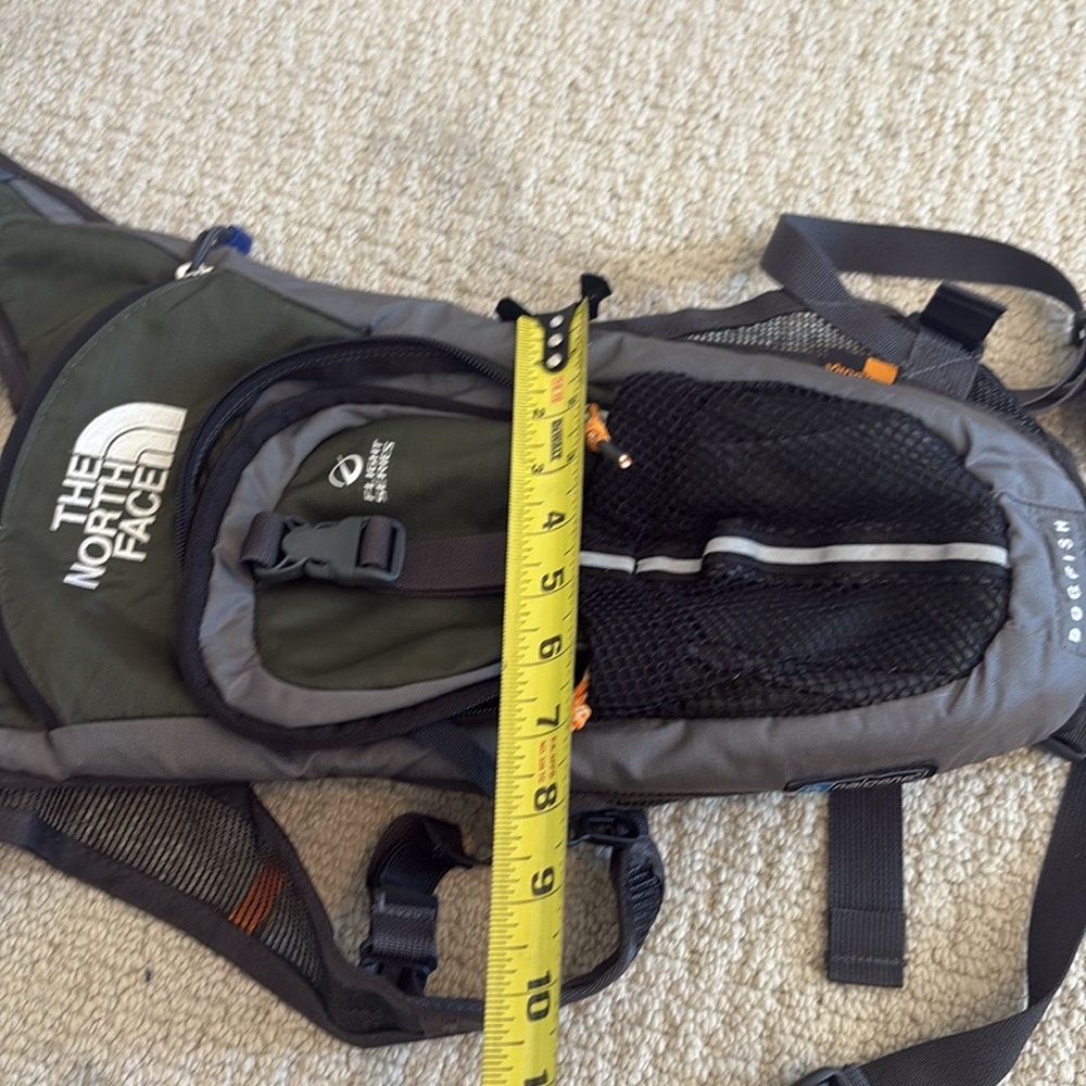 The North Face Green and Gray Backpack with Padded Straps - Picture 7 of 7
